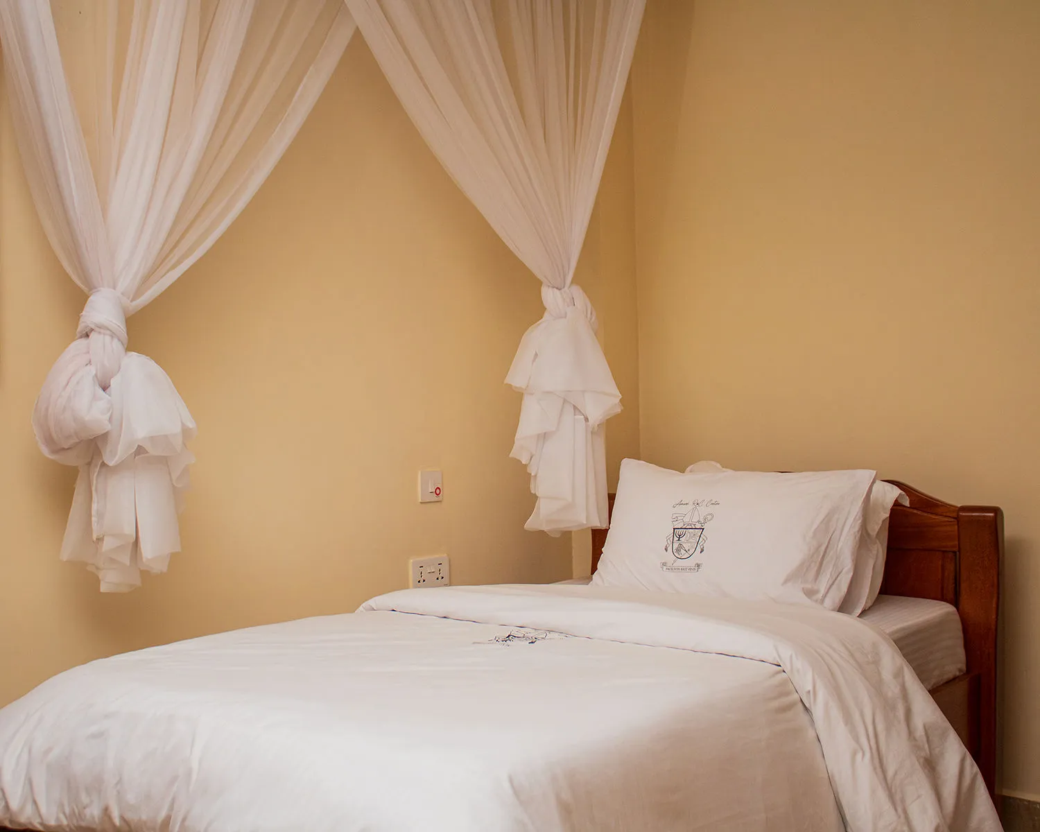 Deluxe double guest room interior